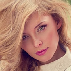 Foto & Retouch: Hart Worx  Model: Aleksandra Nagel  Hair & Make-Up + Styling: von mir / Musitowski Styling&Design