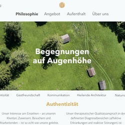 Die Vielseitigkeit wird auf der Webseite durch ein mobile-first, responsives Design erreicht.