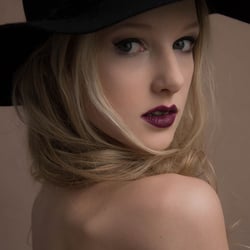 Shooting mit Nikola Matthies-Schubert (Model) und Alona Schefner (Fotografin)