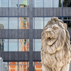 Der bayerische Löwe bewacht die Landesbank