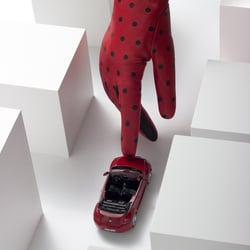 GLOVE red