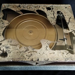 Turntable / Plattenspieler ‚The dancing Gost of the Sea‘ m