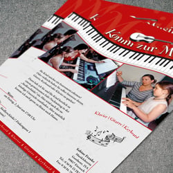 Flyer für eine Musiklehrerin