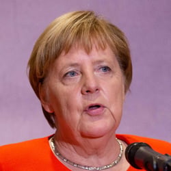Angela Merkel gibt in München ein Statement