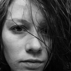 Face*1