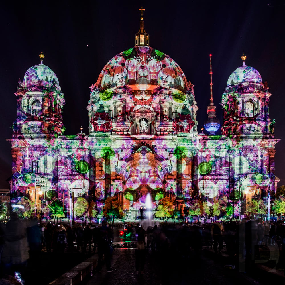 Der Berliner Dom beim Festival of Lights