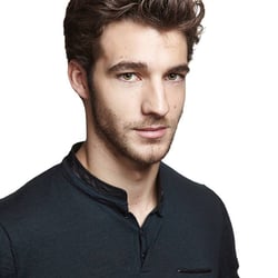 Lorenzo Viotti – Conductor