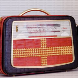 Radiohandtasche Akkord U61 schwarz-rot, Rock ’n Roll