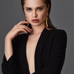 Beauty Fashion Retusche für Arya Shirazi