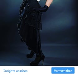 Beauty-Make-up plus Perücke