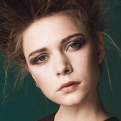 Editorial „Warrior“