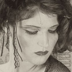 20er Jahre Shooting Fotograf*Blendwerk Freiburg* Modell *Jaye*
