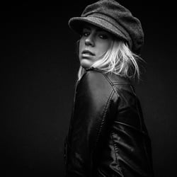 Lara – Leder