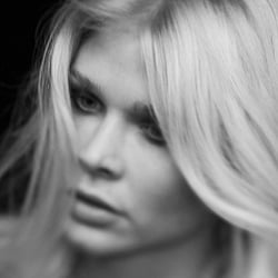Make Up & Hair : Anna Tsoulcha Fotograf: Knut Wörner