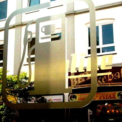 gazoline bar