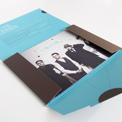Versandbox / Mit 4 Spielt 5