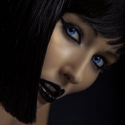 Portrait 7
