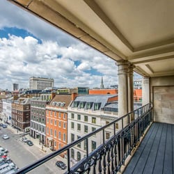 Ausblick über einen Balkon