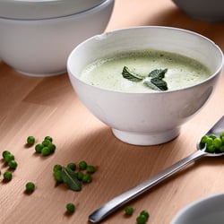 Erbsensuppe mit Minze