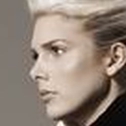 Make-up/Hair/ Produktion: Isabell von Ohlshausen