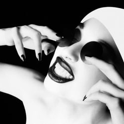 artworks-000035338811-qykp8k-t300×300