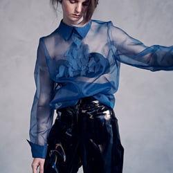 hotography and Reouch: Tavinho Costa Make-up Artistin: Marleen Riemen Styling und Produktion: Carina Musitowski