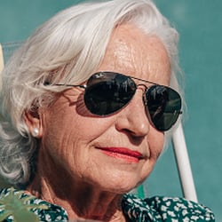 svensergehamann zbagency berlin Cote d Azur grandma