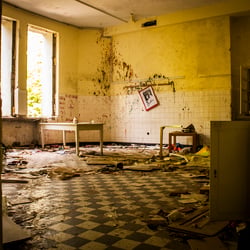 Misplaced Souls: UrbEx Photography
