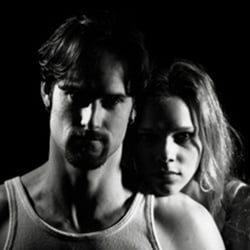Inszeniertes Doppelportrait im Studio