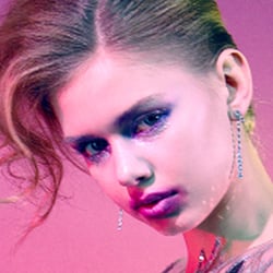 „Party Glam“ 7