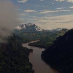 Die Bambusschule – Expeditionsfilm in Laos