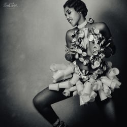Einweg Josephine Baker