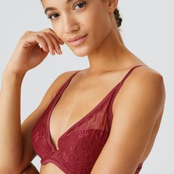 Women // Lingerie