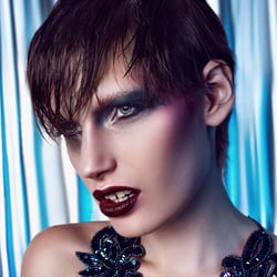 Editorial „Voltage“ für das Period Magazine
