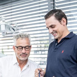 Besprechung