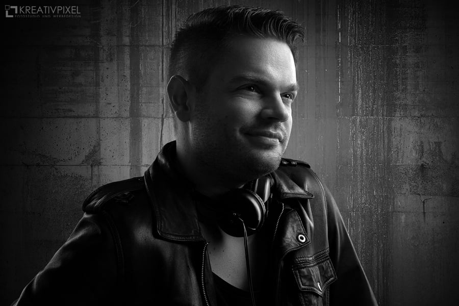DJ Chris Veron Fotostudio kreativpixel in Freiburg Fotografenmeister in Freiburg Pascal Jesser Photoshop Profi Photoshop
