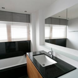 Innenaufnahme Tempelhofer Gärten – Badezimmer 2