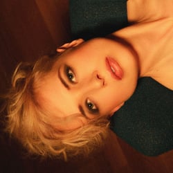 Photo: Caroline Kriechel Model: Eva Nolte