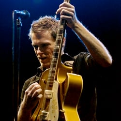 Bryan Adams