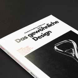 Slanted-Publishers-Das-gewoehnliche-Design-01