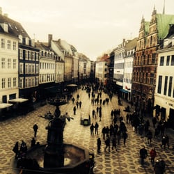 The Little Slope Perspective (Copenhagen Town)
