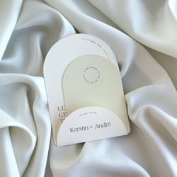 Bogenförmige Hochzeitseinladungen N+N