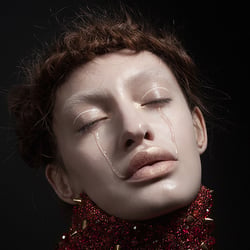 Melodie des Satan Editorial