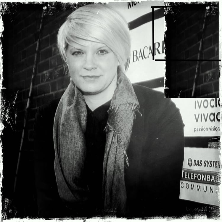 Janine Lade