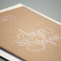 Moderne Kalligrafie Schriftzug für ein Hochzeitskonzept