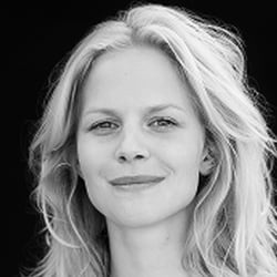 Actress Sinja Dieks