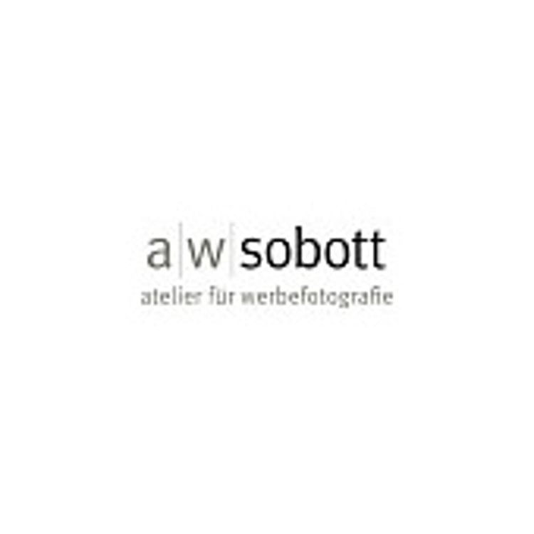 André W Sobott