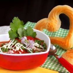 Tomatensuppe mit Brandteig-Herz