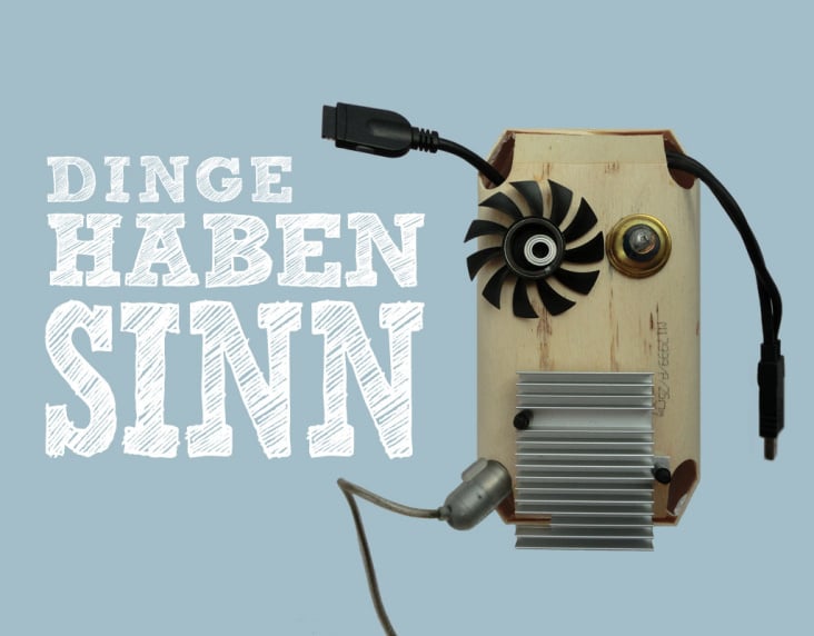 altes Technikmaterial zu einer Bricollage gewandelt