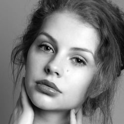Photo: sophie daum, model: katrin, @pma, mua: hjørdis supplieth